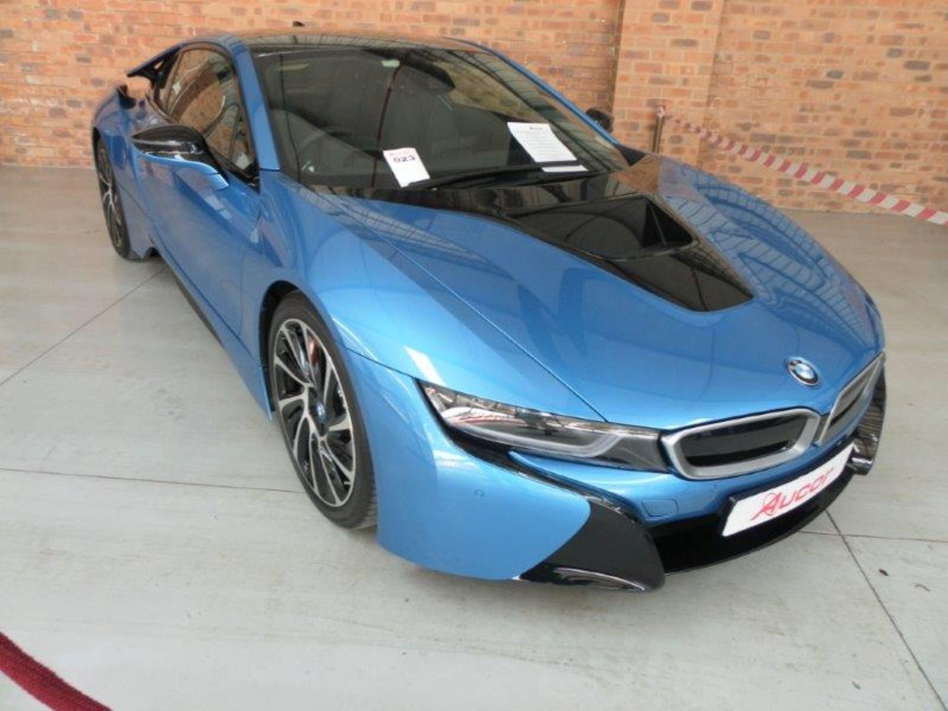 2015 BMW I8 Hybrid E Drive (Vin No: WBY2Z22060V395018 )(Black Leather, PDC, Panaromic Roof) (Blue)( - Image 3 of 6