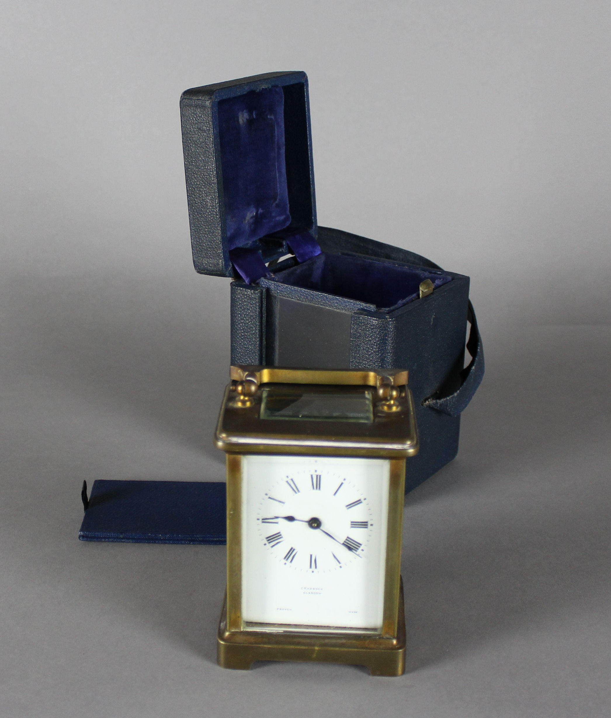 A late 19th/early 20th Century French carriage timepiece retailed by Craddock of Glasgow, with white - Image 5 of 7