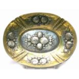Anbieteschale, neuzeitlich, Silber 800, teilw. vergoldet, ovale Form, im Spiegel mitplastischem