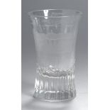 Glas-Ansichtenbecher, Schlesien, um 1820-30, leicht ausschwingender, massiver Rundstandmit