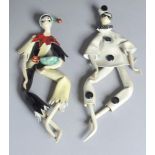 Ein Paar Porzellan-Figuren, "Pierrot & Harlekin", neuzeitlich, flach gearbeitete,plastische
