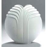 Weißporzellan-Ziervase, Rosenthal, Studio-Linie, 1979-80, Entw.: Rosemonde M. Nairac,Mod.nr.: 3576/