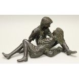 Reserve: 230 EUR        Bronze, "Liebespaar", verso bezeichnet Ronzano, 4/19, ca. 17 x 31 cm, 44