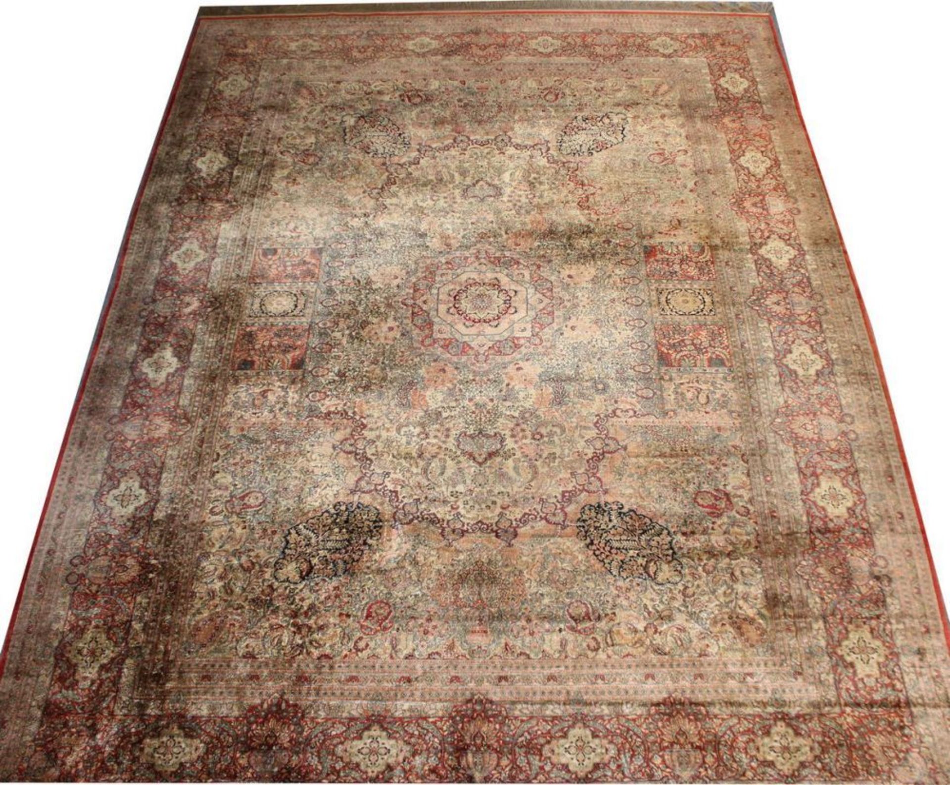 Reserve: 1800 EUR        China, Hereke-Art, Seide, sehr fein geknüpft, ca. 4.20 x 3.10 m