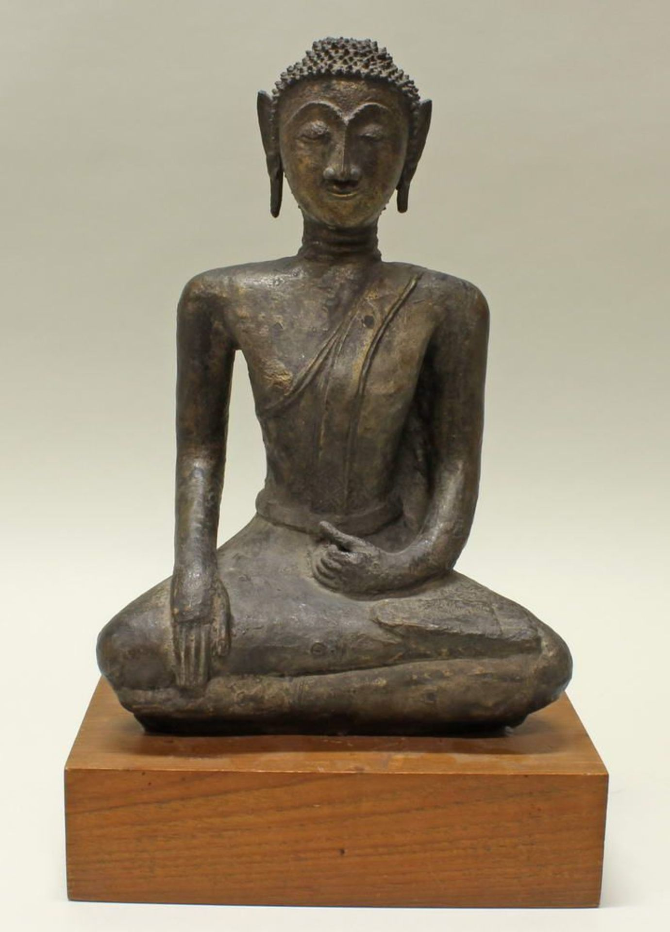 Reserve: 400 EUR        Buddha Maravijaya, Thailand, 16. Jh. oder später, Bronze, im - Image 2 of 6