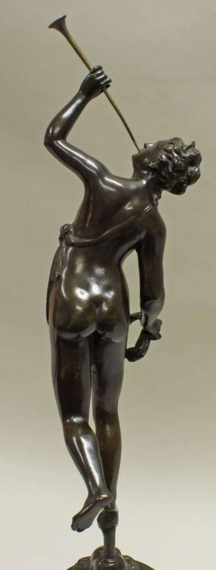 Reserve: 350 EUR        Bronze, "Fortuna", nach Giambologna, auf Sockel, 79 cm hoch, Posaune - Image 7 of 10
