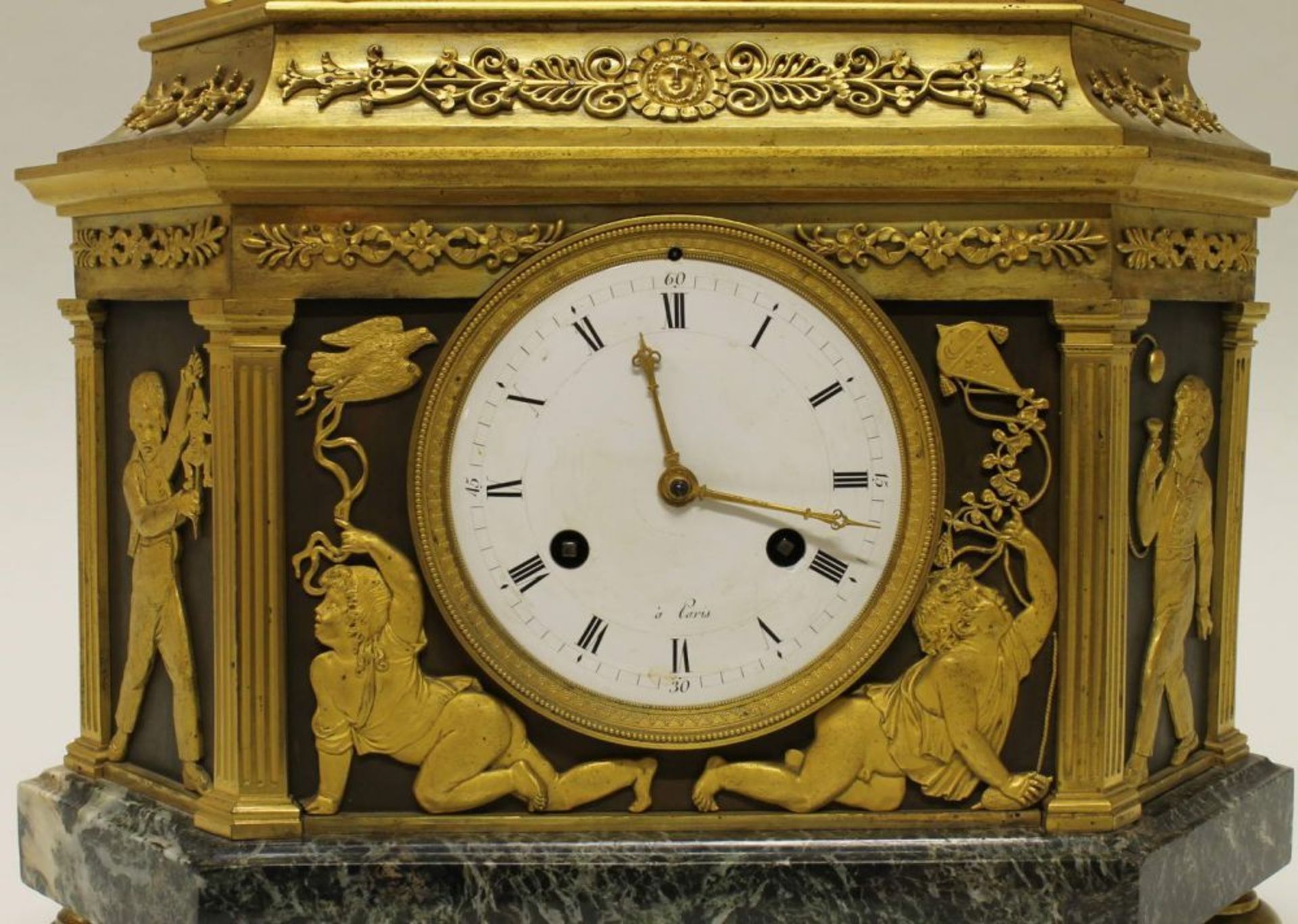 Reserve: 2000 EUR        Figurenpendule, "Glückliche Kindheit", Empire, Paris, um 1800, - Image 14 of 16