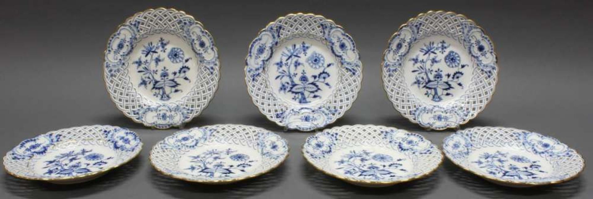 Reserve: 300 EUR        7 Durchbruchteller, Meissen, Schwertermarke, 1850-1924, 1. Wahl,