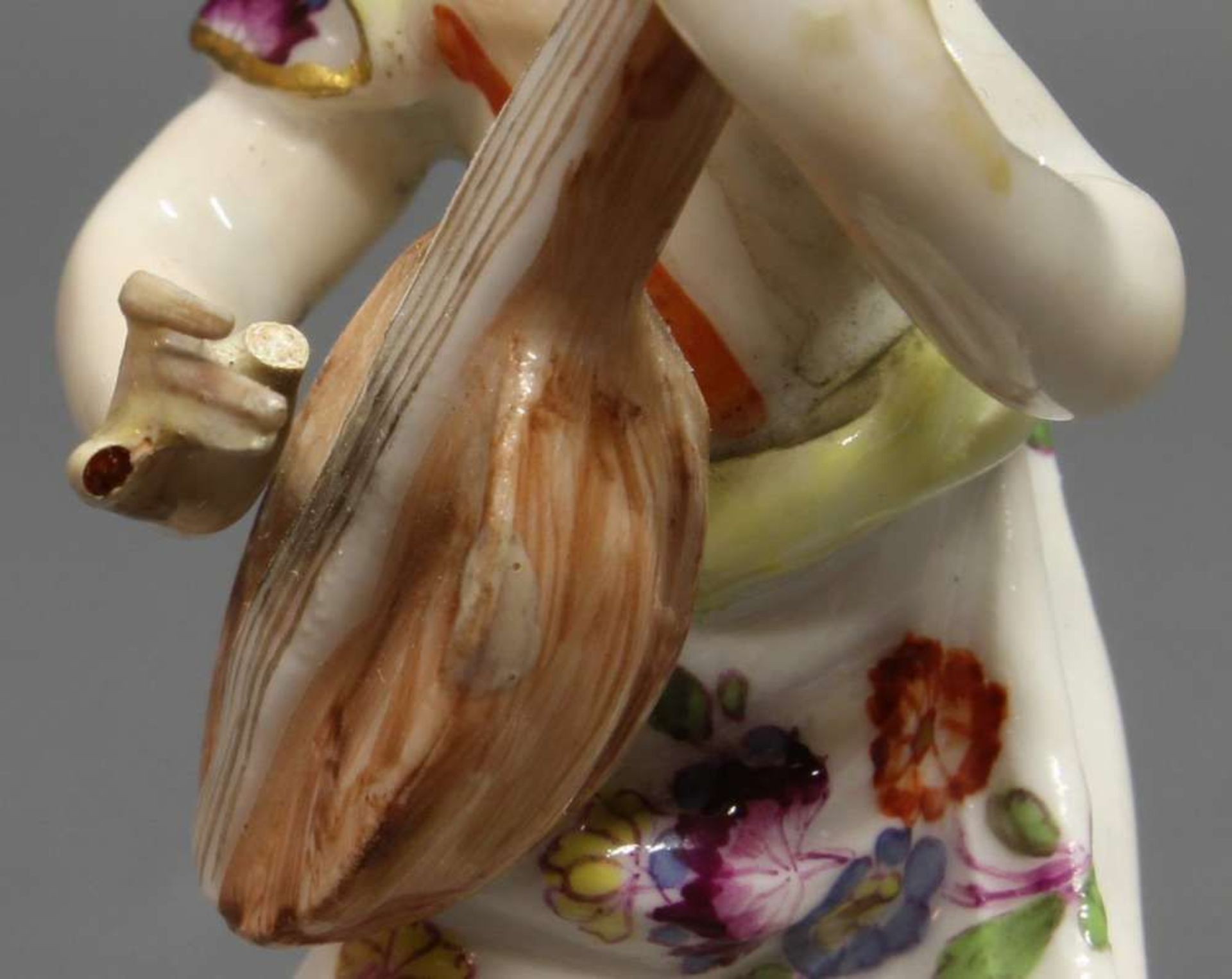 Reserve: 500 EUR        Porzellanfigur, "Die Muse Erato", Meissen, Schwertermarke, um 1760, - Image 6 of 12