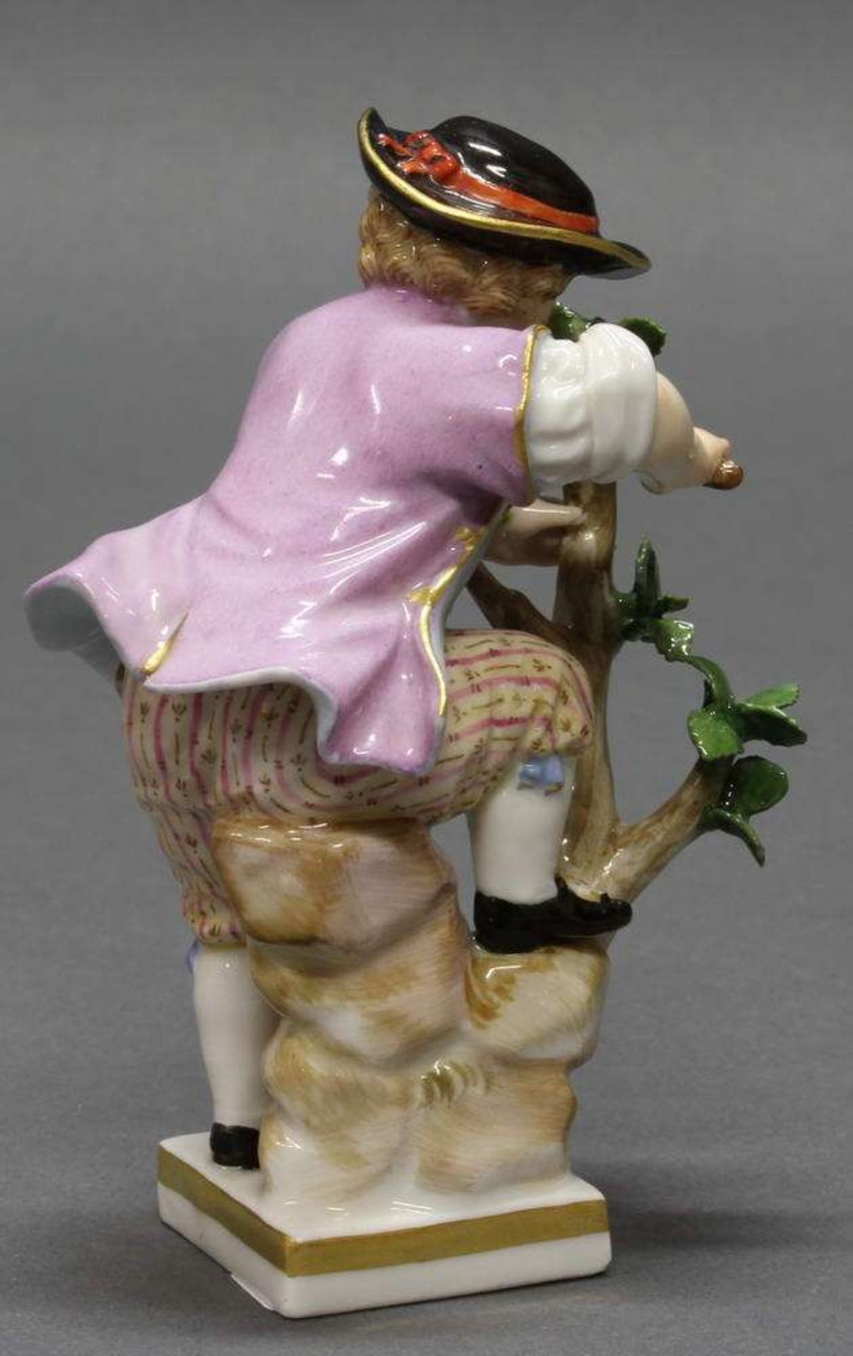 Reserve: 350 EUR        Porzellanfigur, "Gärtnerjunge Äste sägend", Meissen, Schwertermarke, 1850- - Image 5 of 8