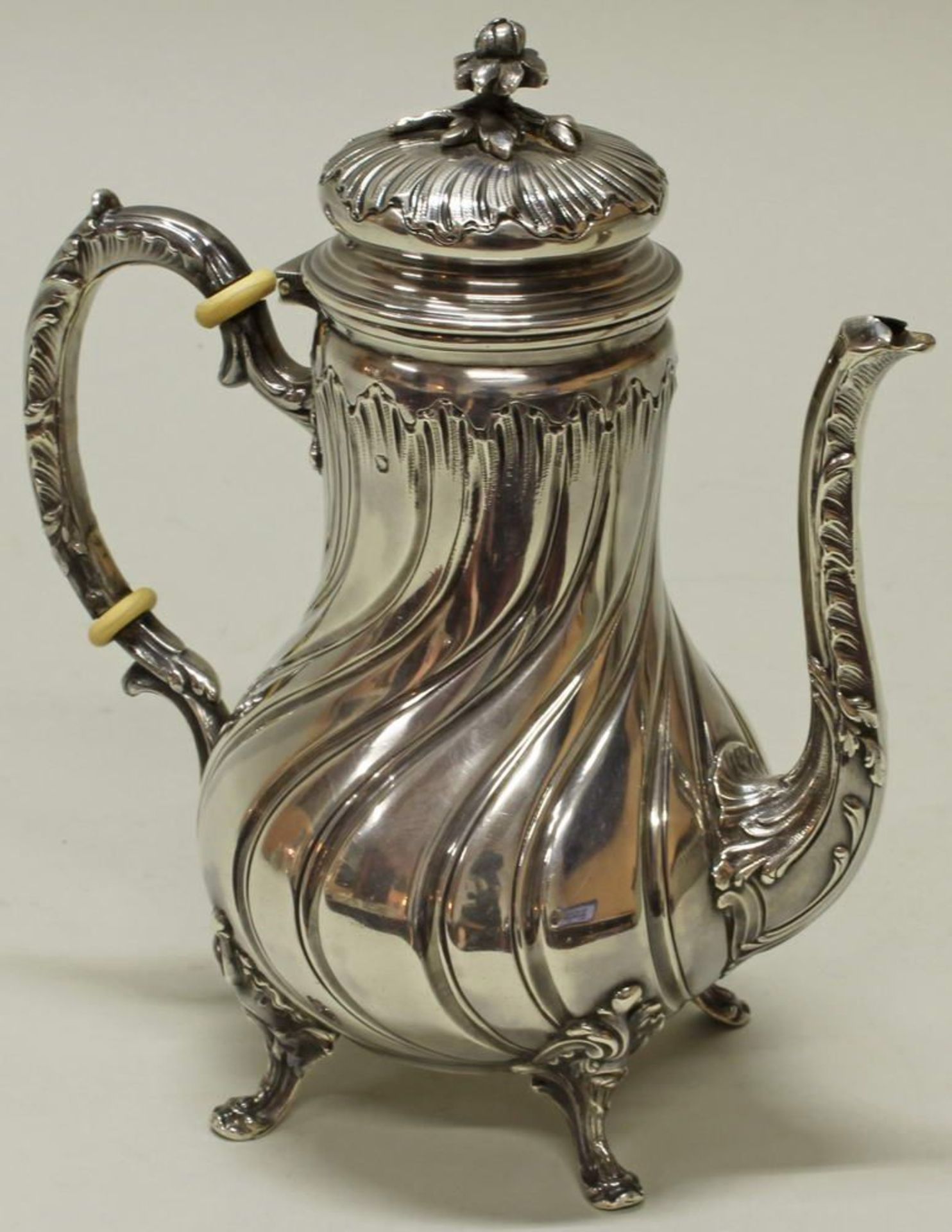 Reserve: 180 EUR        Mokkakanne, Silber 950, Paris, Jean-Emile Puiforcat, Barockform, 18.5 cm - Image 2 of 4