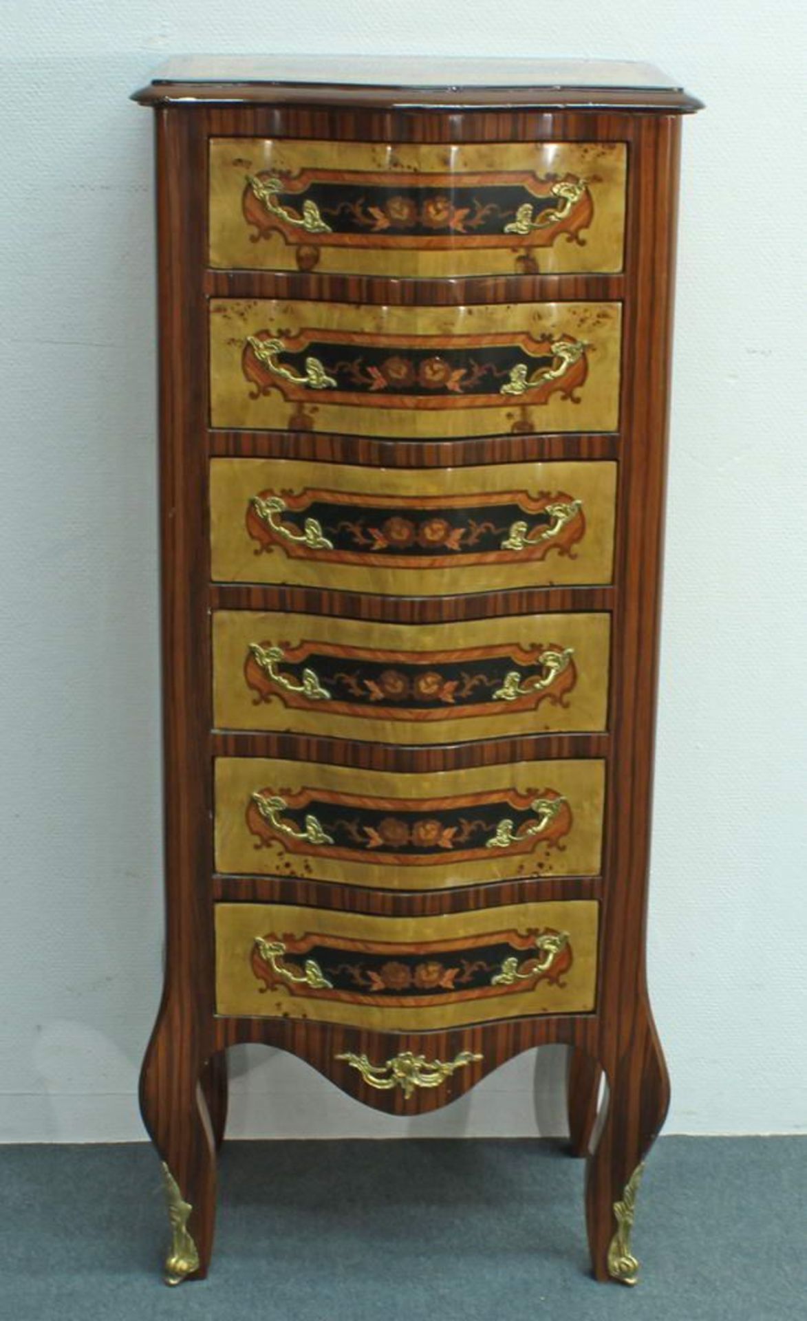 Reserve: 250 EUR        Kleine Chiffoniere, französischer Stil, 20. Jh., Mahagoni u.a. Hölzer, - Image 2 of 2