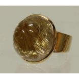 Reserve: 150 EUR        Ring, GG 585, großer Rutil-Quarz-Cabochon, 14 g, RM 17