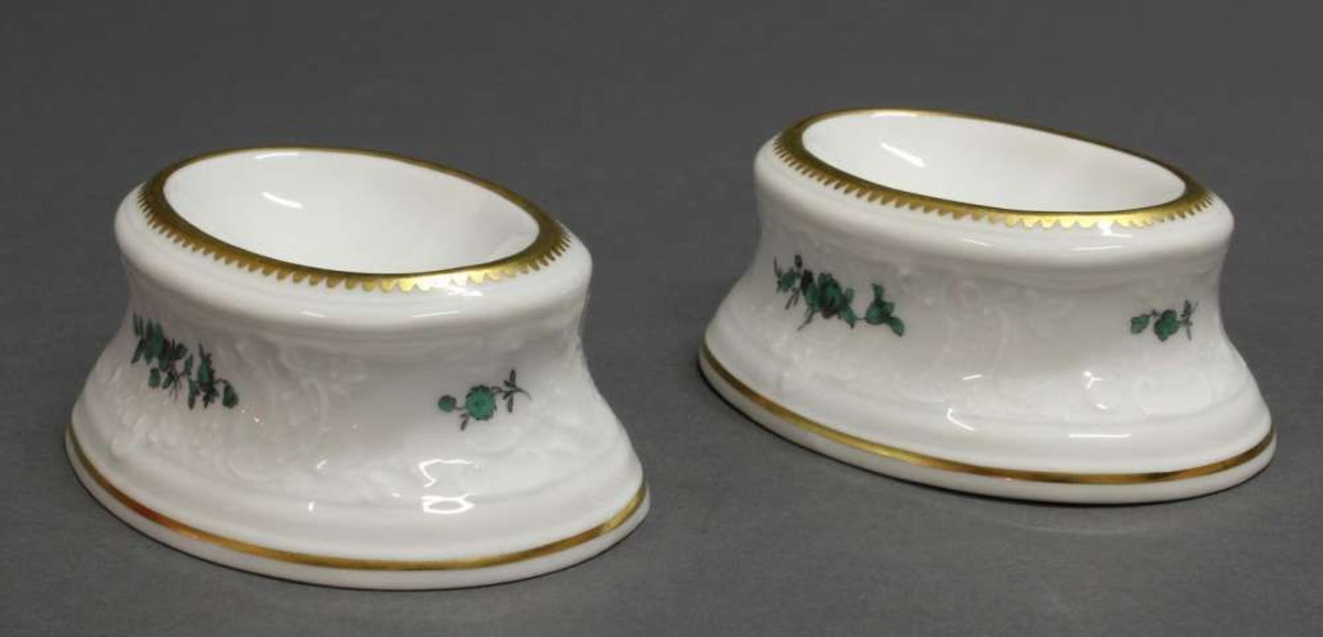 Reserve: 140 EUR        Paar Gewürzschalen, Meissen, Schwertermarke, 1. Wahl, Neumarseille, - Image 2 of 2