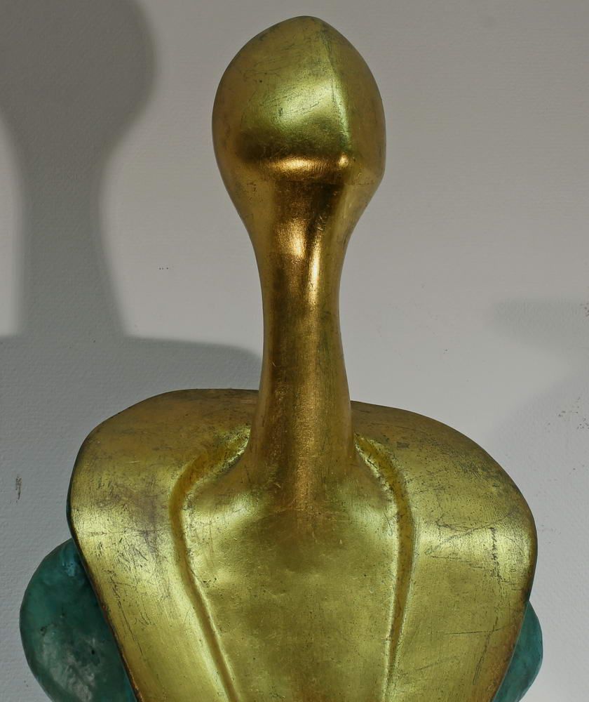 Reserve: 1500 EUR        2 Plastiken, "Figurinen", grün und gold gefasst, jeweils bezeichnet G. - Image 8 of 26