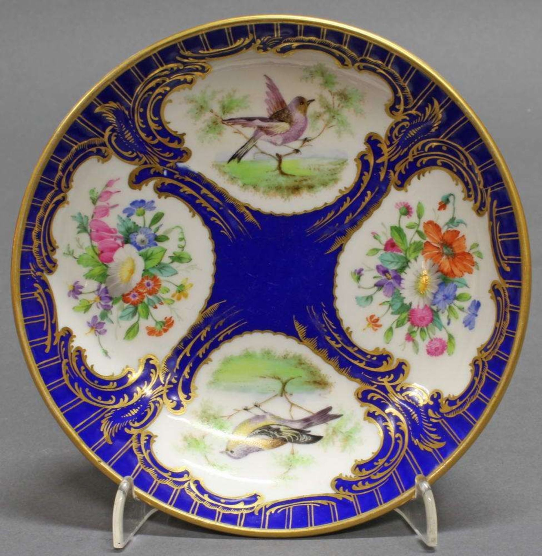 Reserve: 400 EUR        Tasse mit Untertasse, KPM Berlin, 1849-1870, bunte Vögel und Blüten in - Image 3 of 8