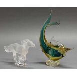 Reserve: 60 EUR        2 Glasfiguren, "Pferd" und "Fisch", Lalique bzw. Murano, teils mattiert