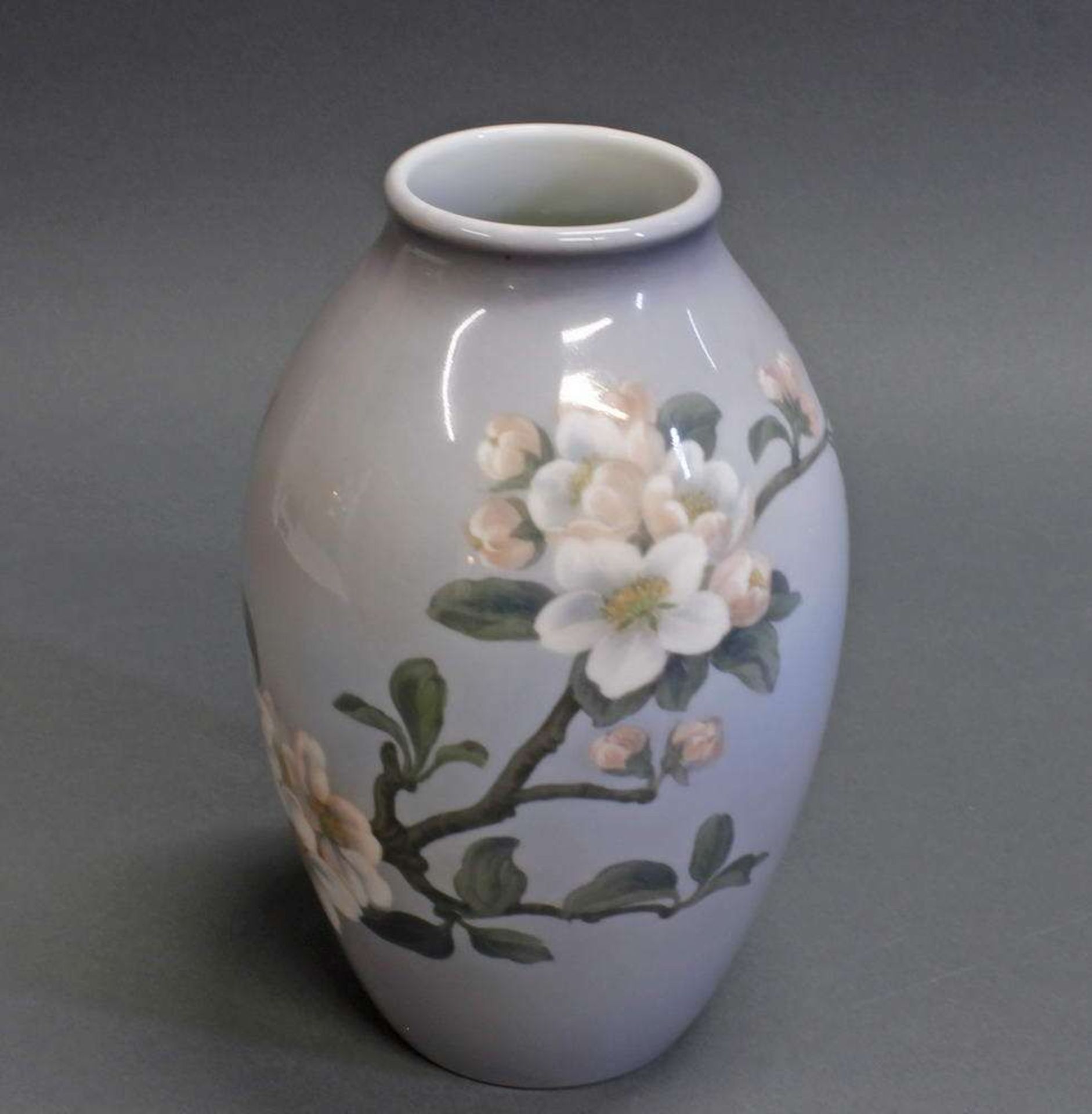 Reserve: 70 EUR        Vase, Bing & Gröndahl, 2. Wahl, gebaucht, polychromer Dekor mit - Image 2 of 2