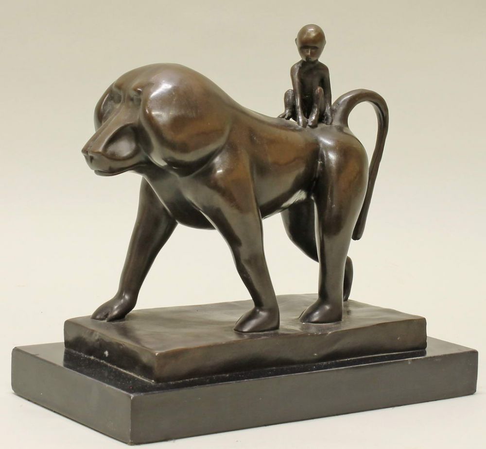 Reserve: 150 EUR        Bronzeskulptur, "Affe mit Jungem", neuzeitlicher Guss, gesockelt, auf