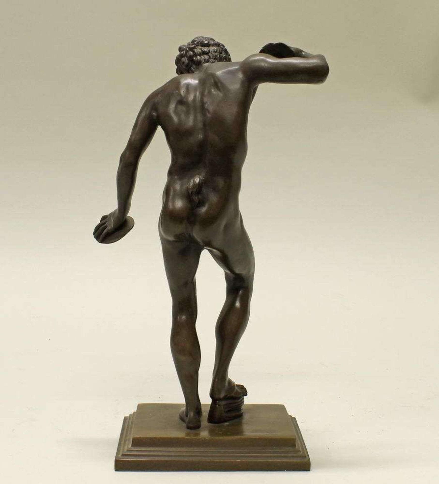 Reserve: 120 EUR        Bronze, "Musizierender Faun mit Zimbeln", neuzeitlicher Guss, gesockelt, - Image 7 of 10