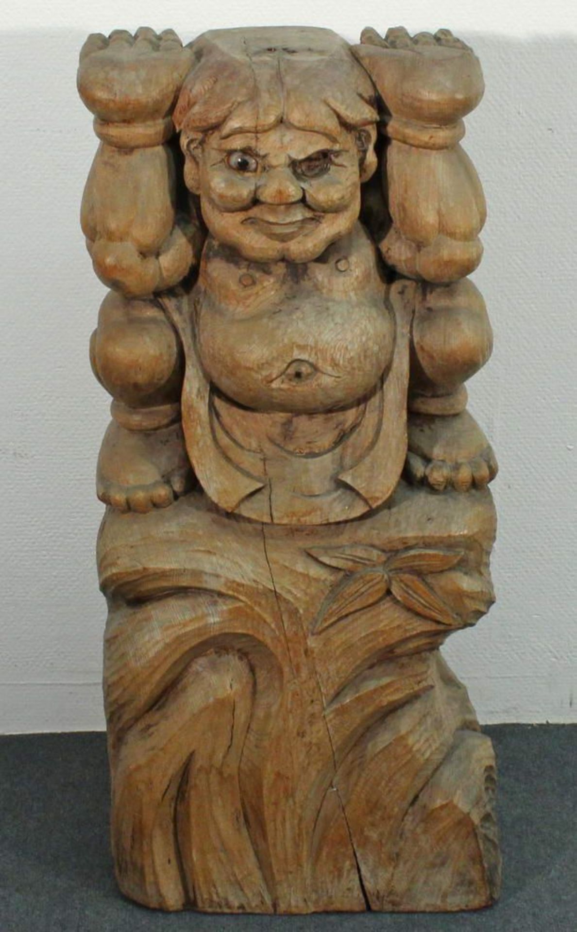 Reserve: 80 EUR        Skulptur, Holz geschnitzt, "Tragefigur", 75 cm hoch