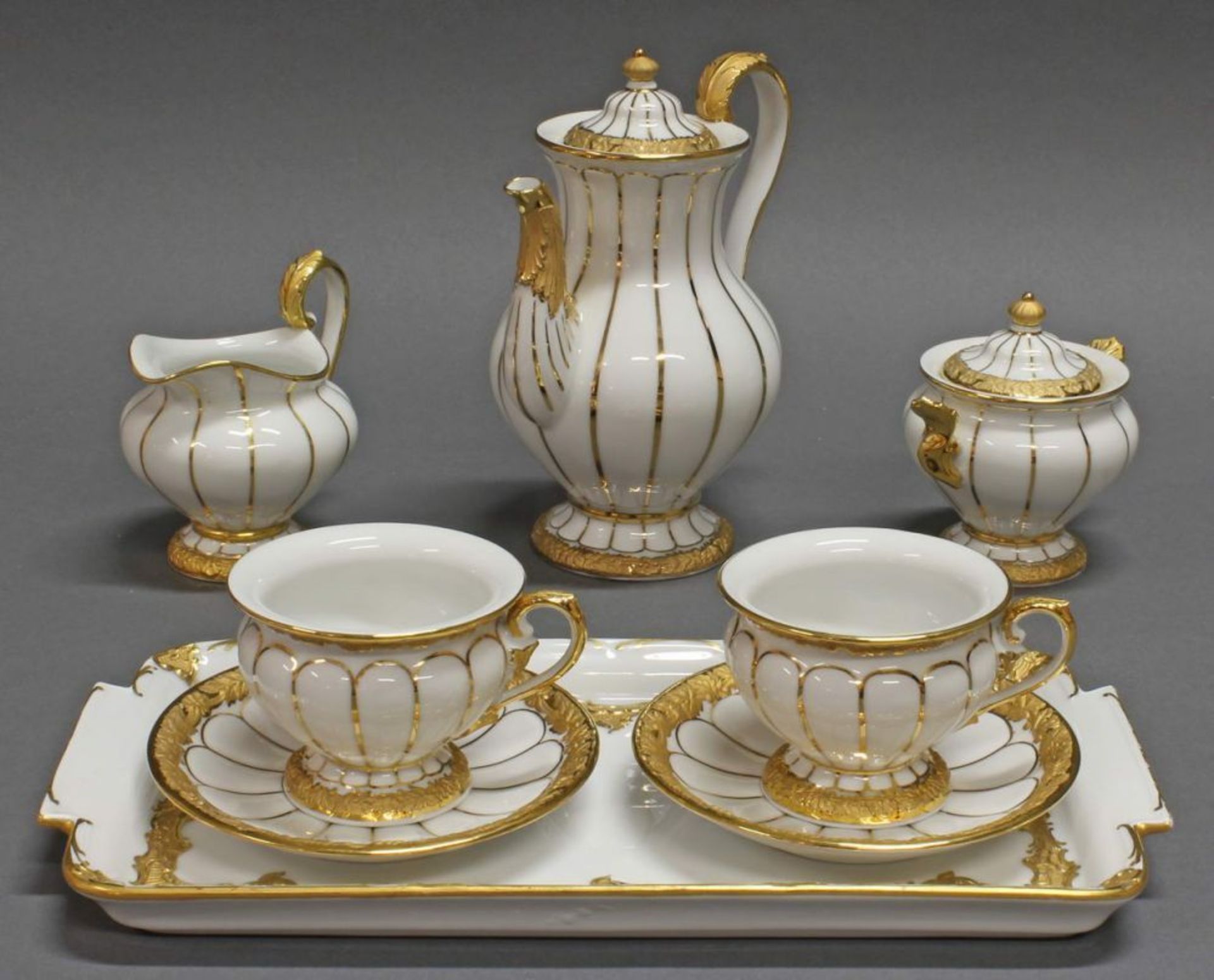 Reserve: 300 EUR        Tête-à-Tête-Service, Meissen, Schwertermarke, 2. Wahl, X-Form, Goldbronze, - Image 2 of 4