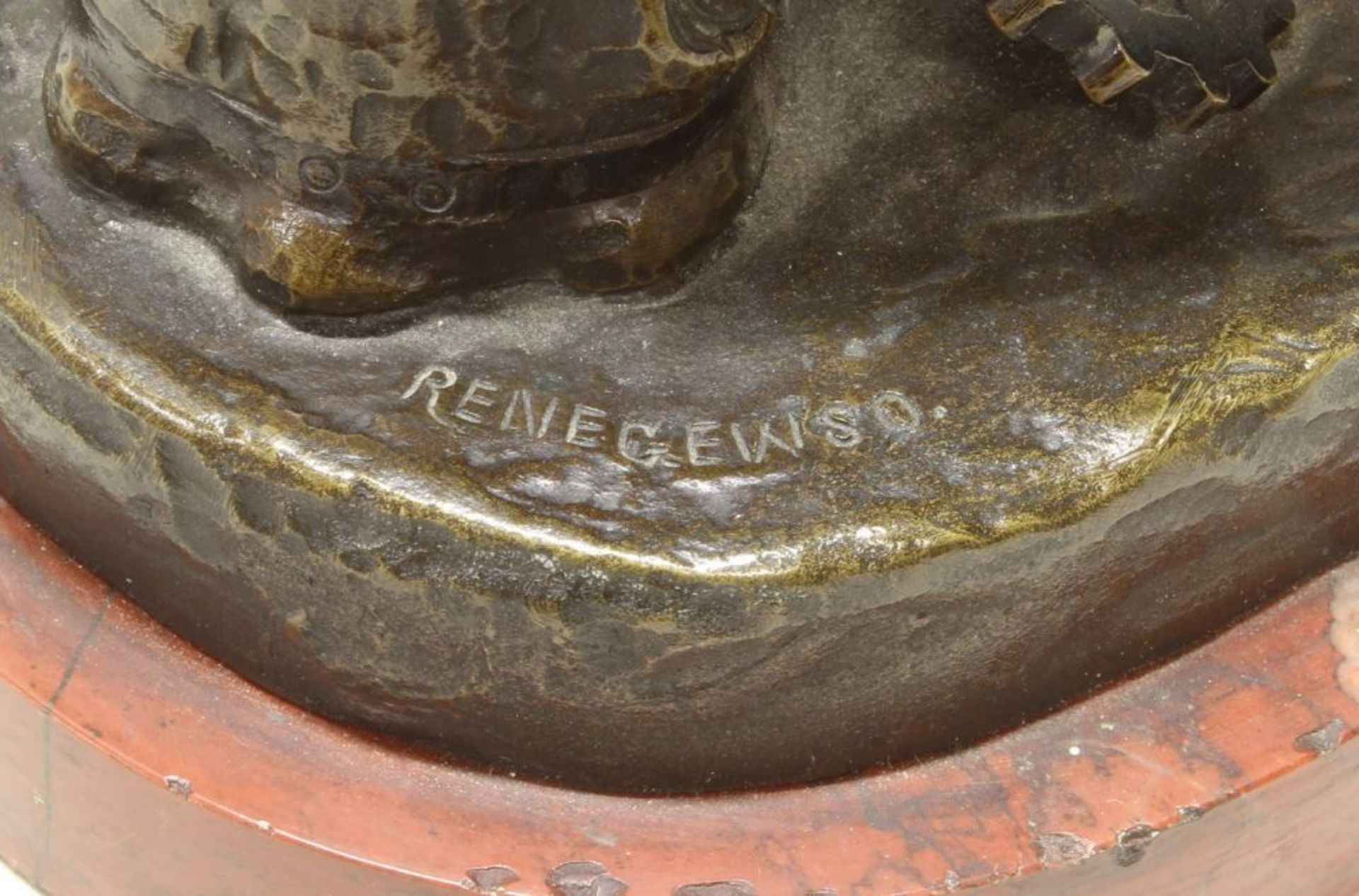 Reserve: 250 EUR        Bronze, "Schmied", verso bezeichnet Rene Gewso, Gießerstempel Bräunlich & - Image 8 of 8