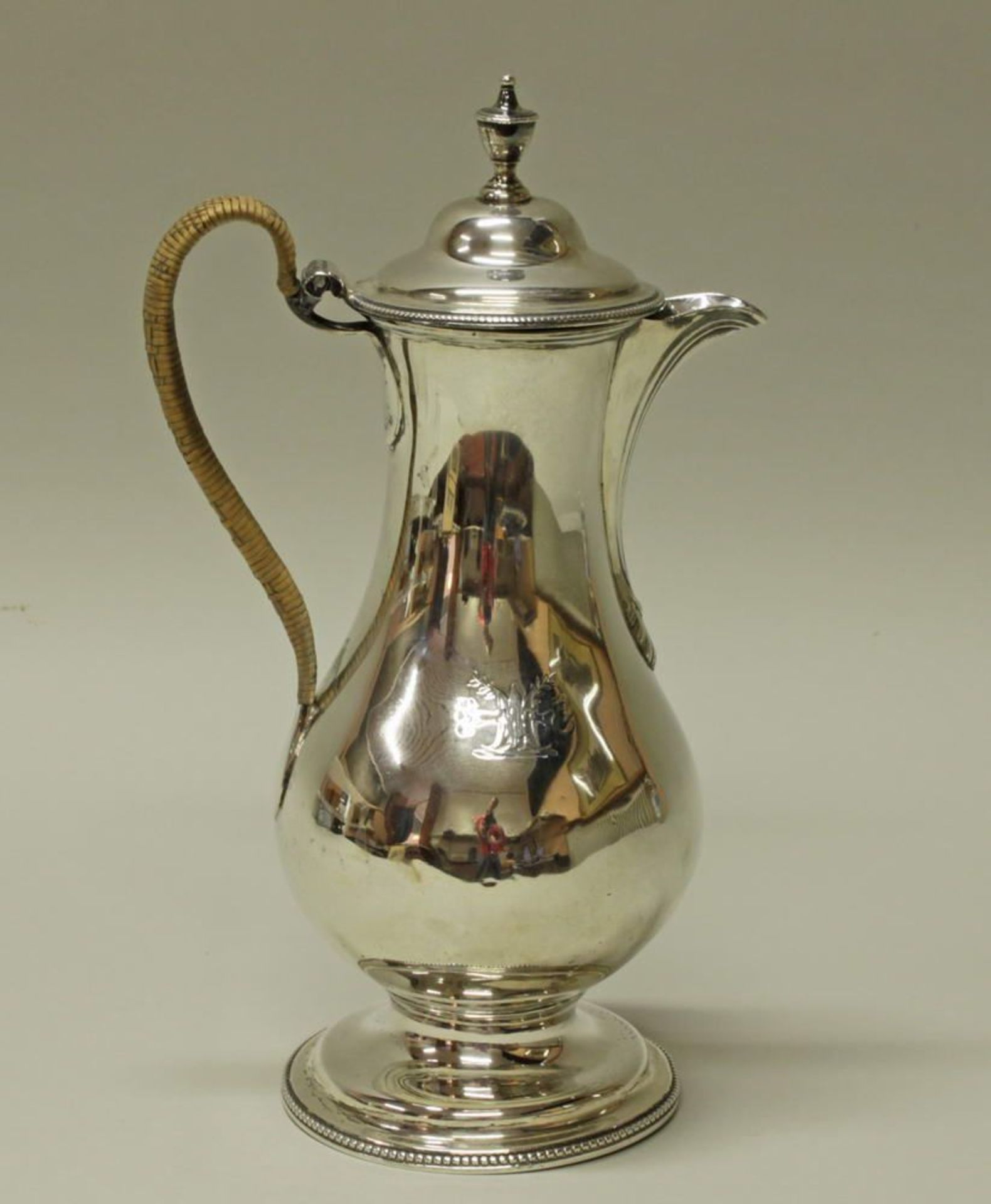 Reserve: 350 EUR        Schenkkanne, Silber 925, London, 1781, Meistermarke C.W, birnförmige Wandung - Image 2 of 2