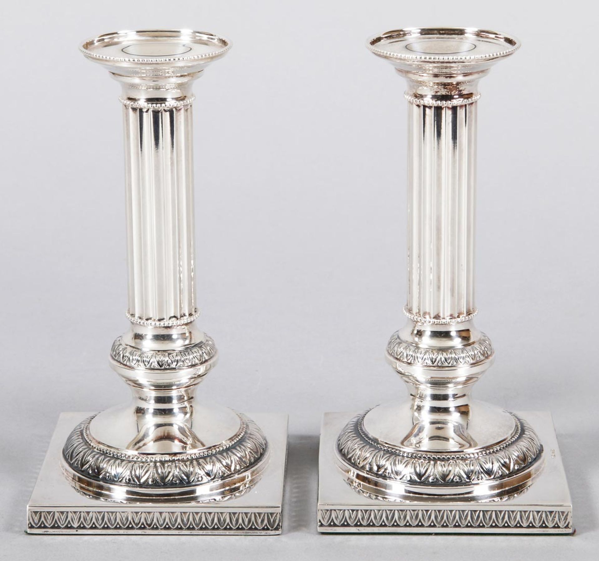 Paar Empire-Leuchter 925er Silber, Robbe & Berking, 20.Jh. Auf Quadratstand (gewichtet) der
