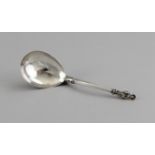 Apostle spoon "St. Philippus" Engraved silver, backside dated "1625", l. 14.5 cm, weight 59 gr.,