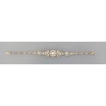 Bracelet Yellow and white gold or platinum, completely diamonded with 84 diamond roses, l. 17.4