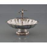 Sugar basket with spoon stand 13 lot silver, inside the basket faceted shaft with a legionnaire