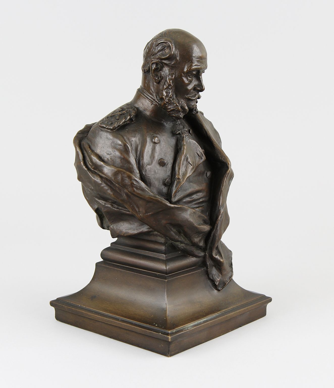 Krüger, Fr. (Deutscher Bildhauer, tätig ~1900) Brustbild "Wilhelm I. von Preussen", Bronze - Image 3 of 5