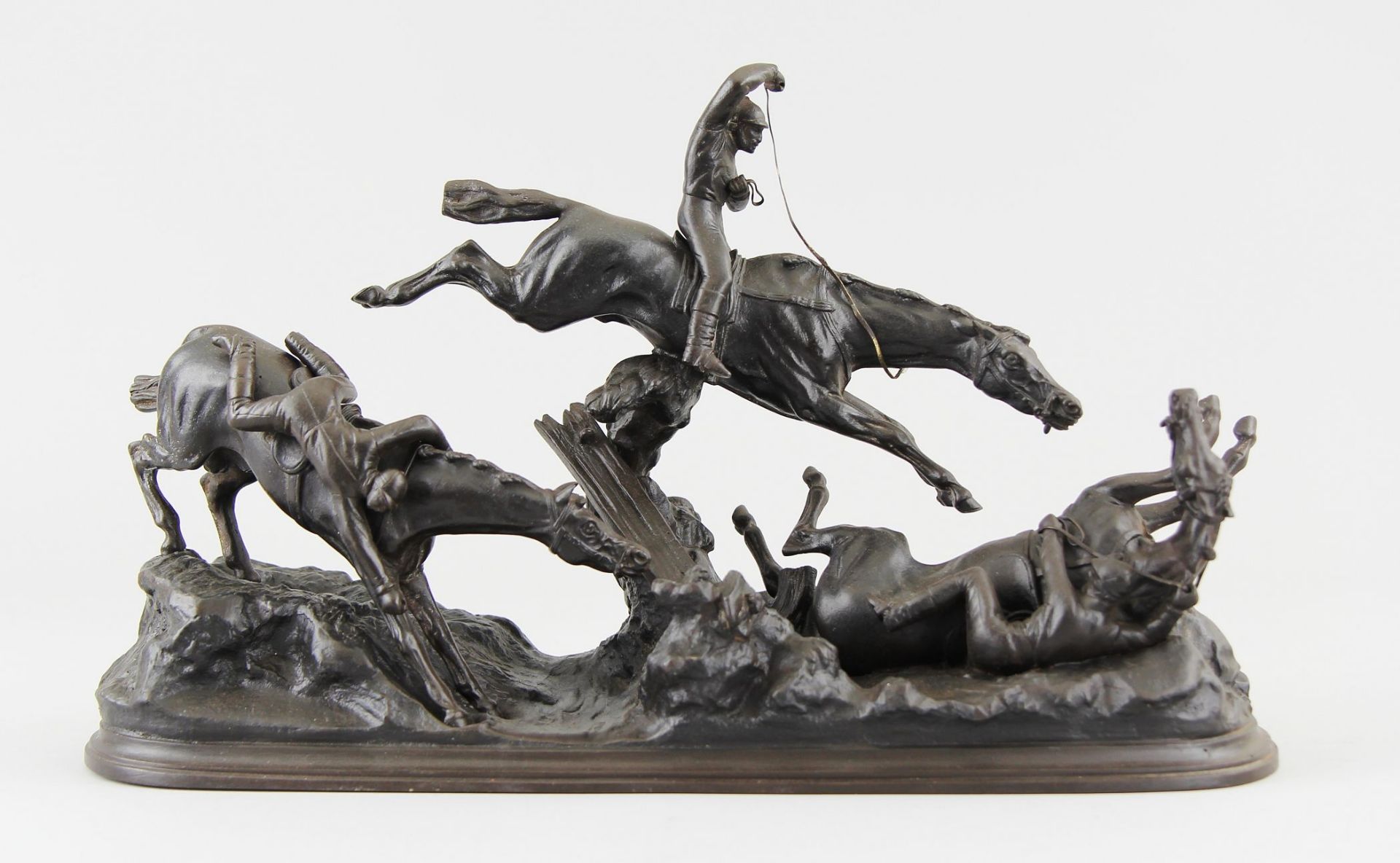 English sculptor of the 19th century Figure "Steeplechase fiasco", patinated iron cast, original