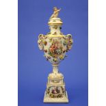 Widderkopf-Vase,Porzellan, Sächsische Porzellanmanufaktur C.Thieme zu Potschappel, Wateaumalerei und