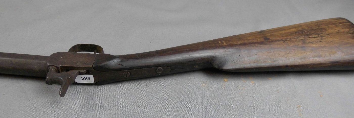 PERKUSSIONSGEWEHR / "DAMENFLINTE", 1. Hälfte 19. Jh., Kaliber 11 mm, Nussbaumschäftung, Schloss - Image 2 of 3