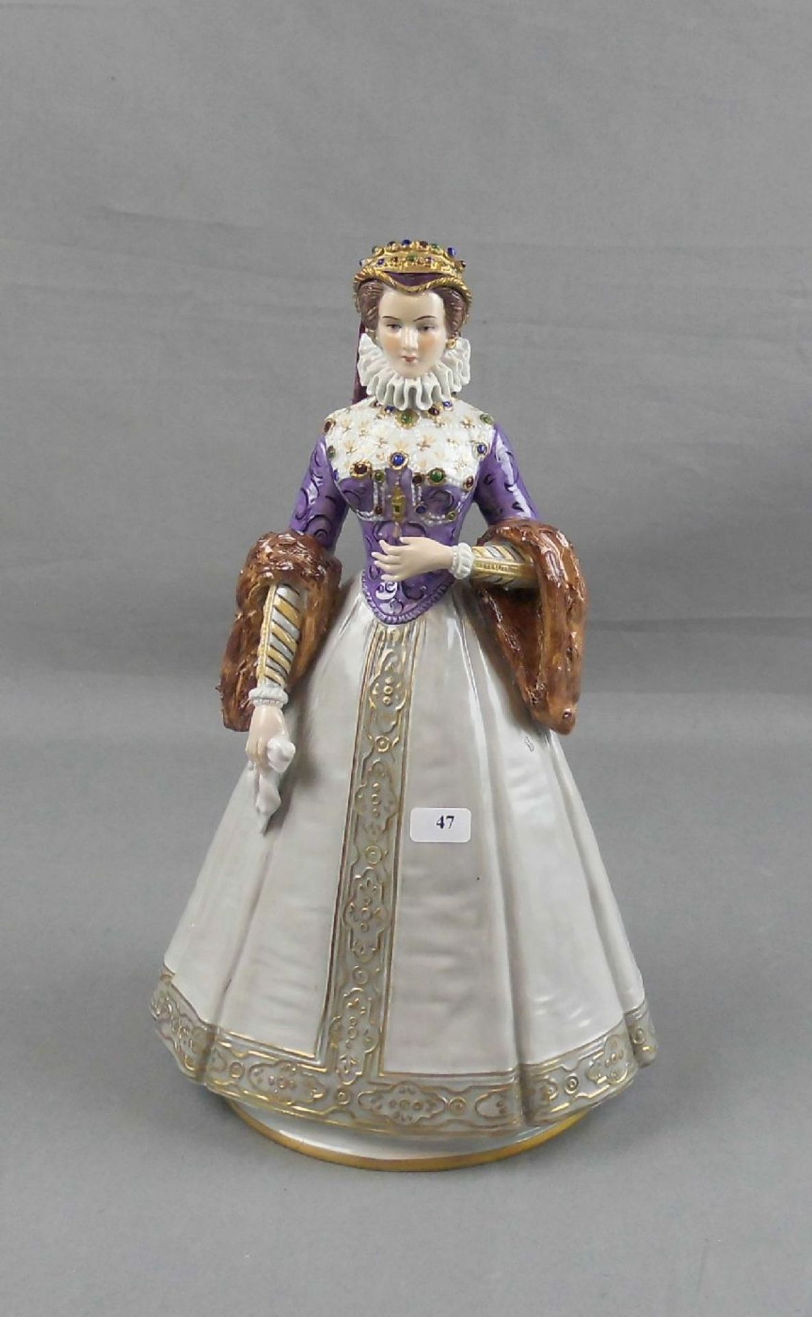 FIGUR: "ELISABETH VON ÖSTERREICH", Porzellan, Manufaktur Sitzendorf / Thüringen, Mitte 20. Jh.;