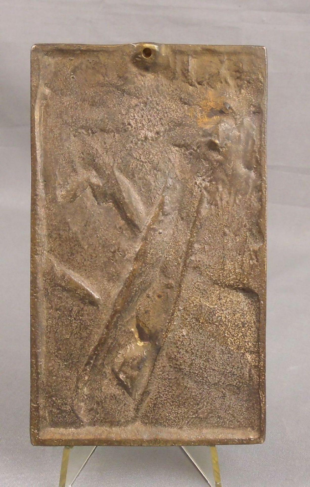 KRAUTWALD, JOSEPH (1914-2003), Relief: "Am Anfang war das Wort", charakteristische, blockhaft- - Image 2 of 2