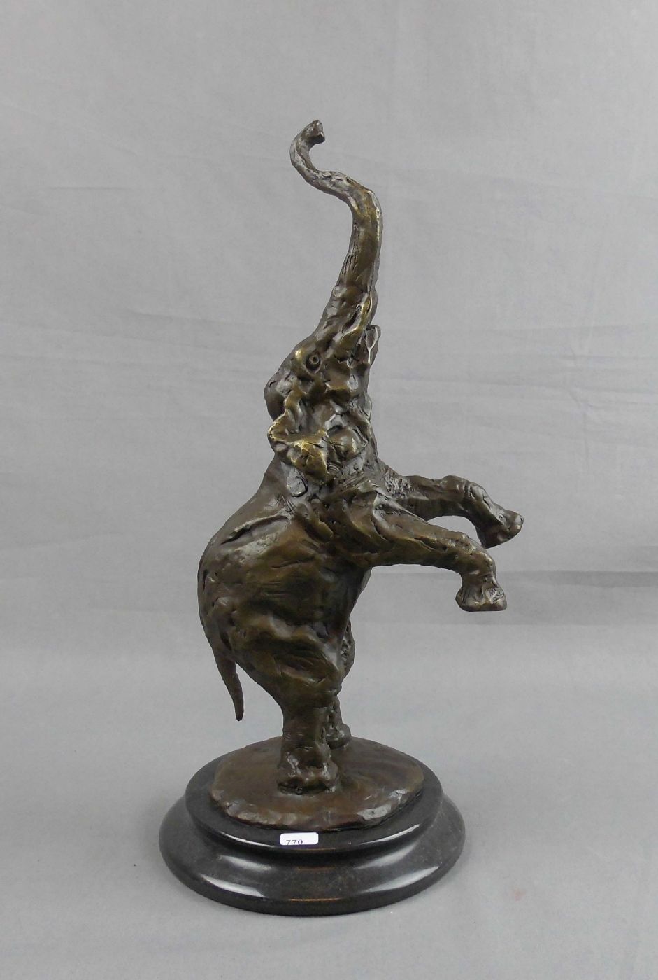BUGATTI, REMBRANDT ANNIBALE (1884 Mailand - 1916 Paris), Skulptur: "Aufsteigender Elefant", Bronze