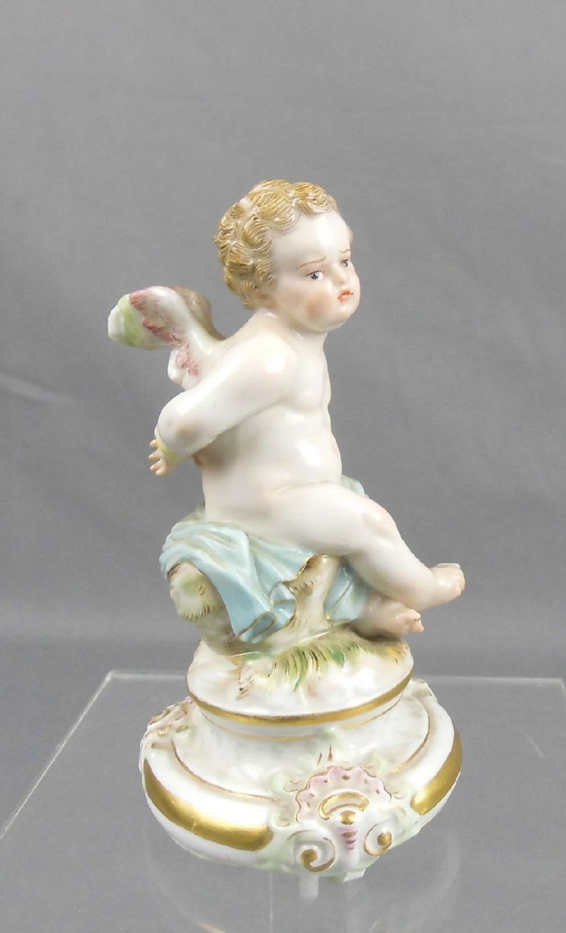 FIGUR: "GEFESSELTER AMOR", Porzellan, Manufaktur Meissen, unterglasurblaue Knaufschwertermarke, - Image 4 of 5