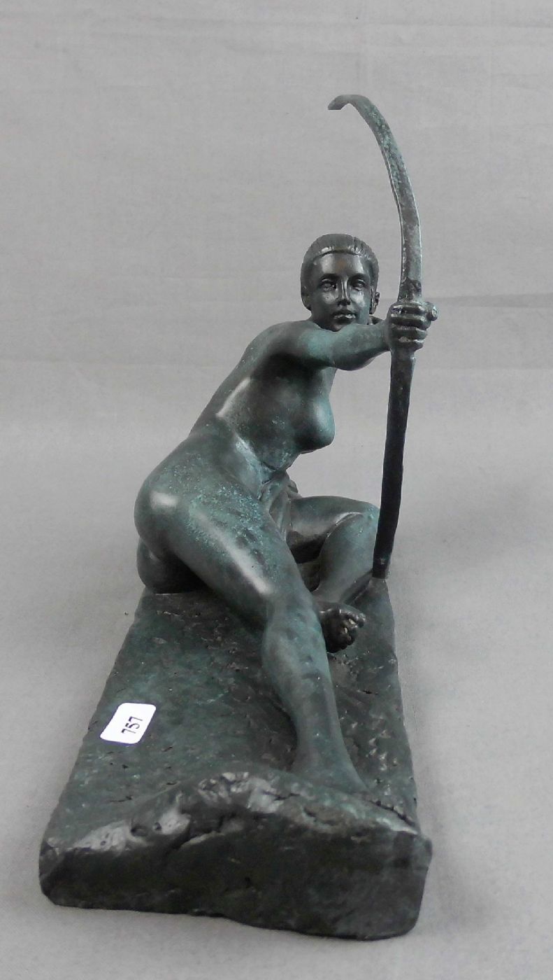 BOURAINE, MARCEL-ANDRÉ, Skulptur: "Pentesilia" /  Liegende Amazone mit Bogen, Bronze, grün - Image 2 of 6