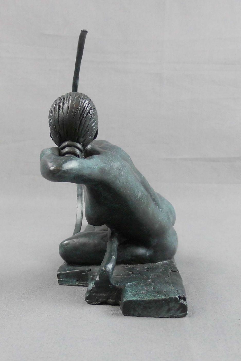 BOURAINE, MARCEL-ANDRÉ, Skulptur: "Pentesilia" /  Liegende Amazone mit Bogen, Bronze, grün - Image 4 of 6