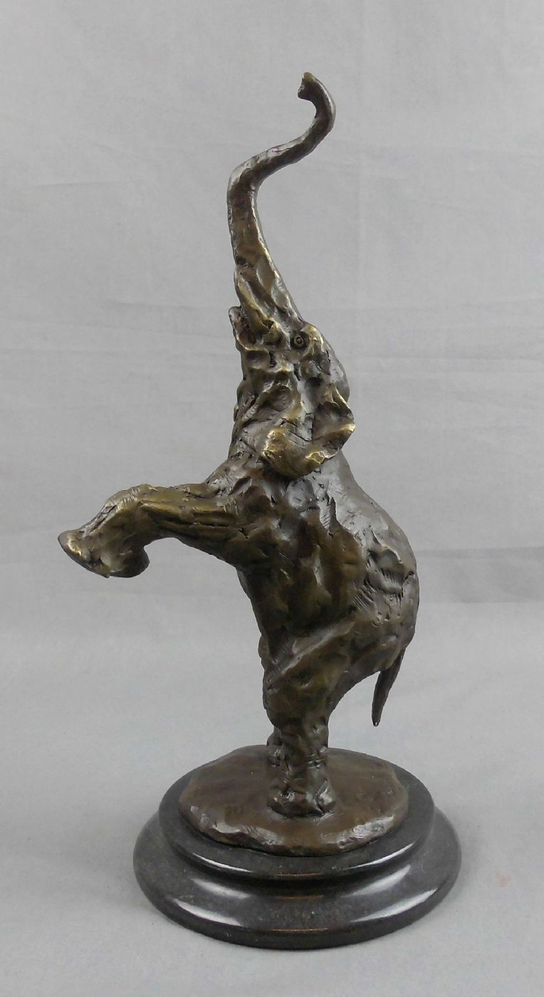 BUGATTI, REMBRANDT ANNIBALE (1884 Mailand - 1916 Paris), Skulptur: "Aufsteigender Elefant", Bronze - Image 3 of 5