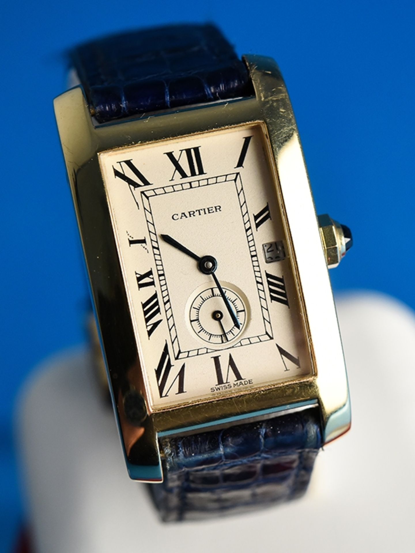 Armbanduhr mit Faltschließe, bezeichnet Cartier, Modell Tank American, Paris 20. Jh.    750/-