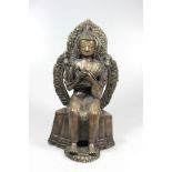 Sitzender Buddha, Bronze, sitzender Buddha auf Thron mit Lotuskante, seine Hände mit