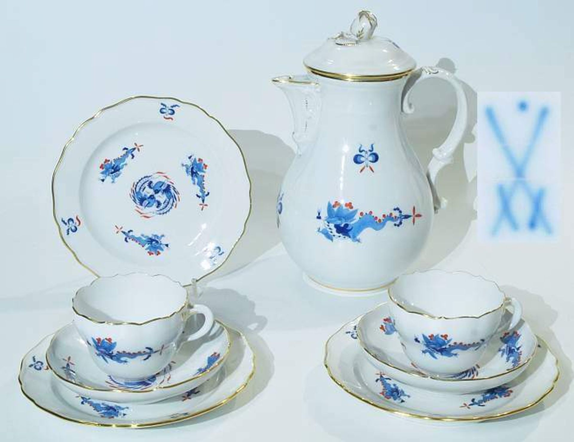 Paar Gedecke, Kaffeekanne. MEISSEN.
Paar Gedecke, Kaffeekanne. MEISSEN. Marke 1924 - 1935. Dekor "