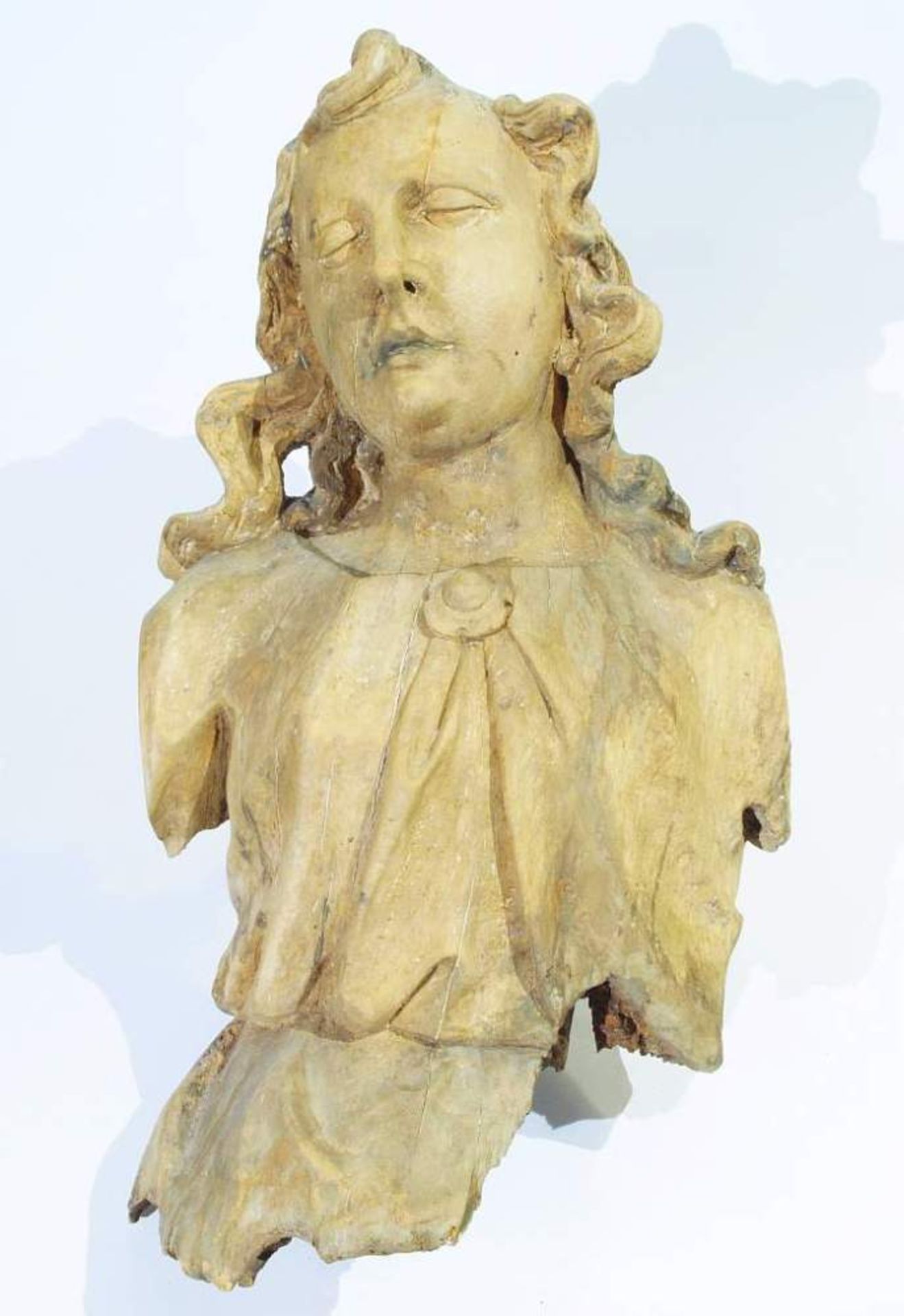 Fragment eines weiblichen Torsos.
Fragment eines weiblichen Torsos. 18. Jahrhundert oder evtl.