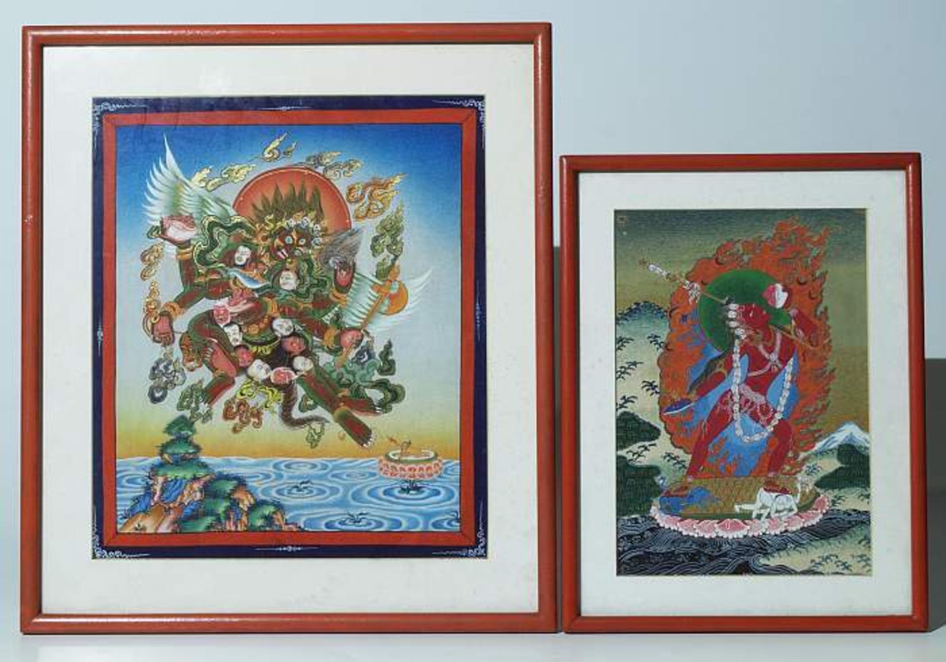 Zwei Tangka-Bilder.
Zwei Tangka-Bilder. 19./20. Jh. Tibet/ Mongolei. 1) Weibliche Gottheit Dakini