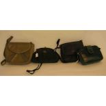 Posten von vier Damenhandtaschen, verschiedene Modelle, ca. 17 x 26cm bis 23 x 27cm;