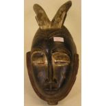 Afrika. Maske Yaure, Elfenbeinküste, Höhe: 42cm.  Mindestpreis: 20 EUR